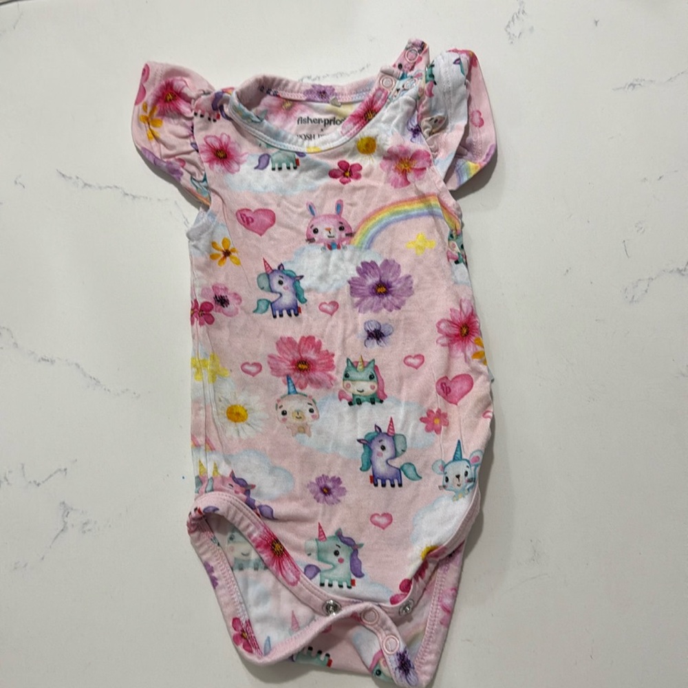 Posh Peanut x Fisher price bodysuit 0-3 m
